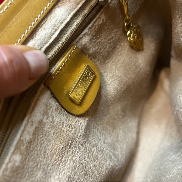 Vintage Gucci Crossbody with Entrupy COA - Picture 9 of 15